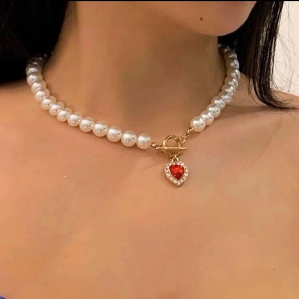 Faux Pearl Choker with Heart Pendant